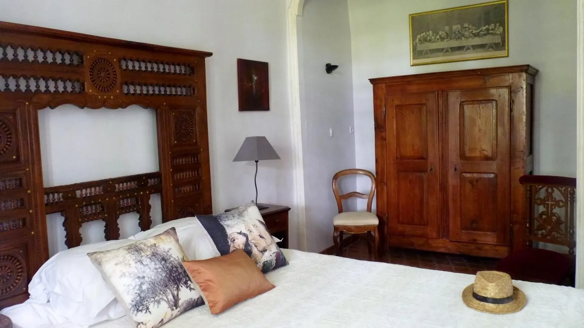 Domaine De Rhodes B&B Avignone 3*,  Francia