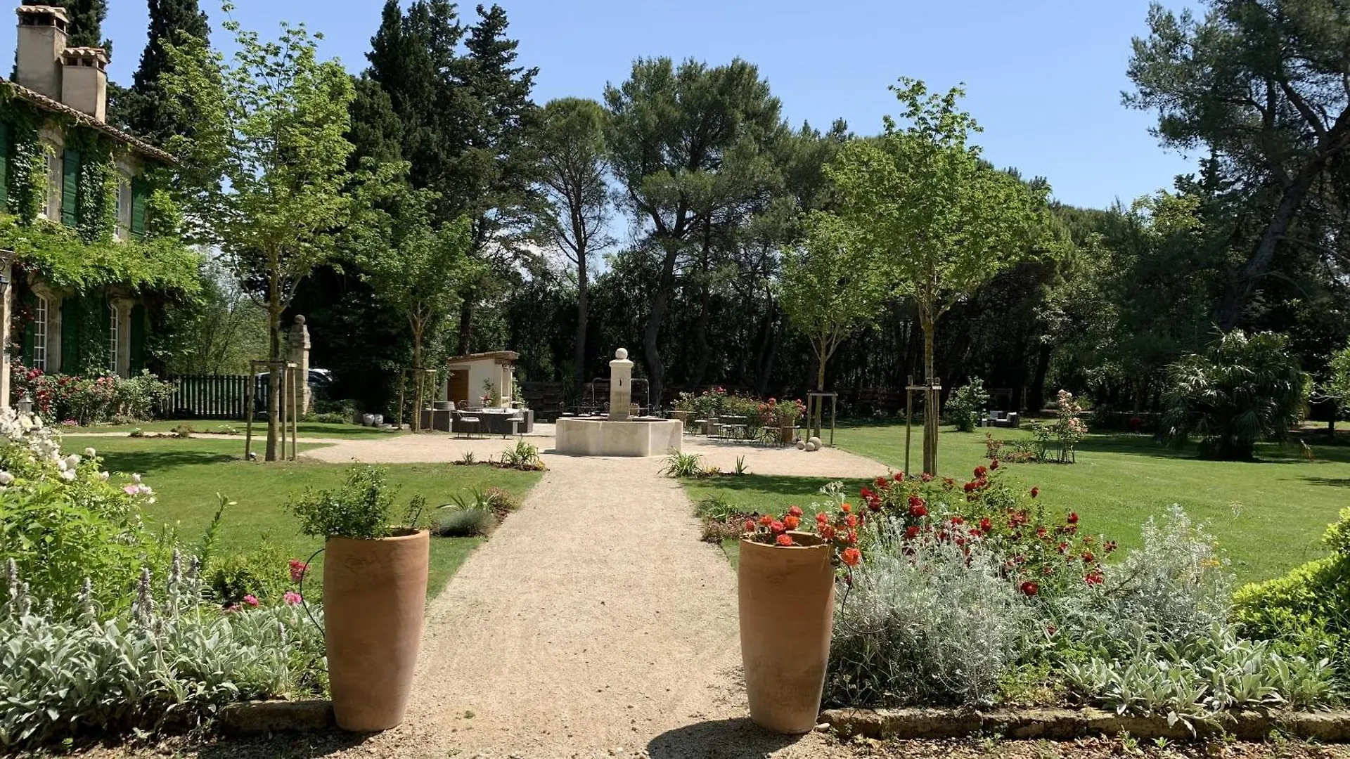 Domaine De Rhodes B&B Aviñón 3*,