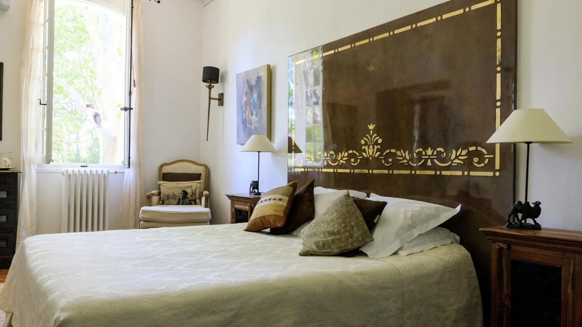 Domaine De Rhodes B&B Aviñón