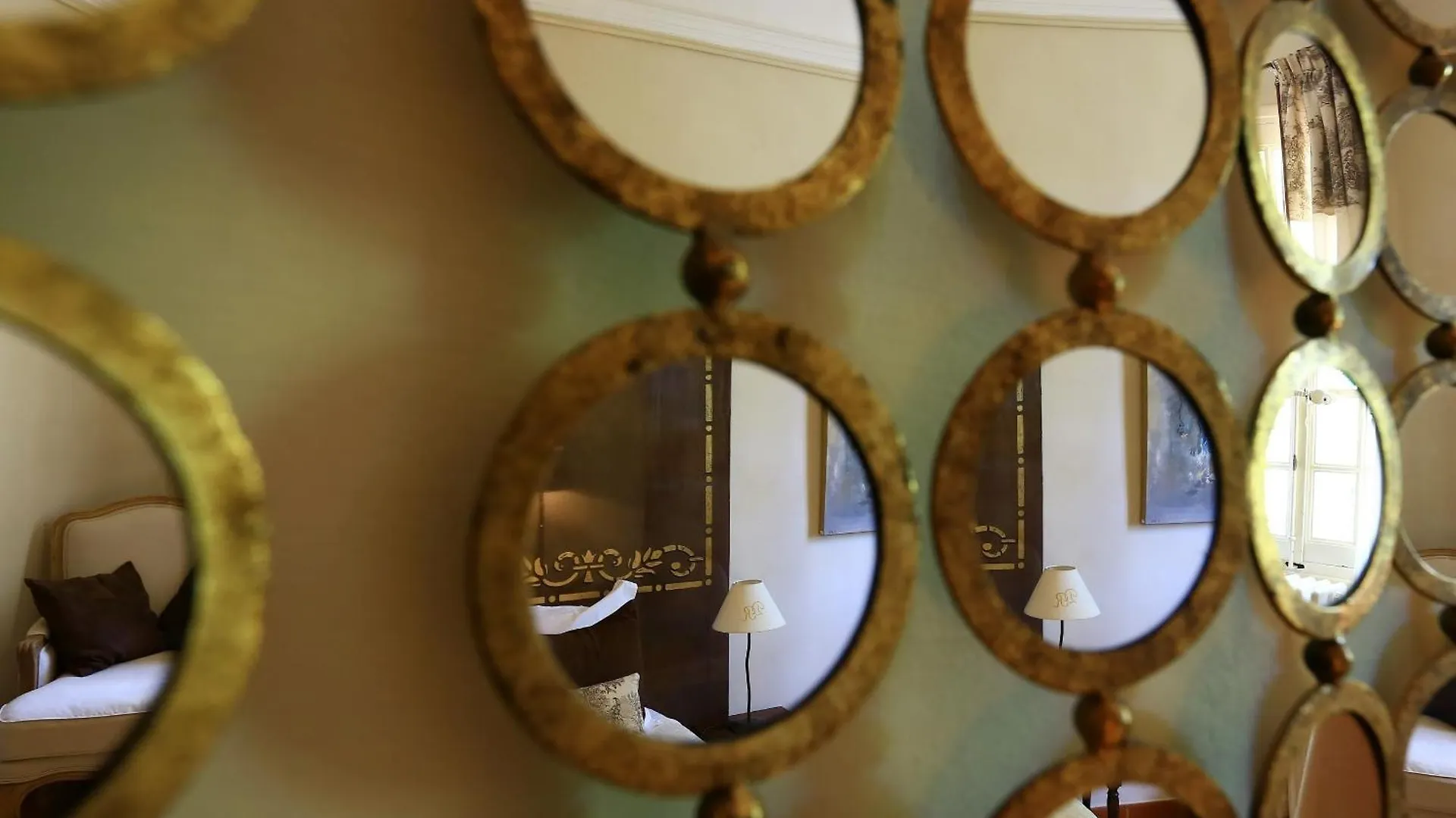 Domaine De Rhodes B&B Avignone Francia