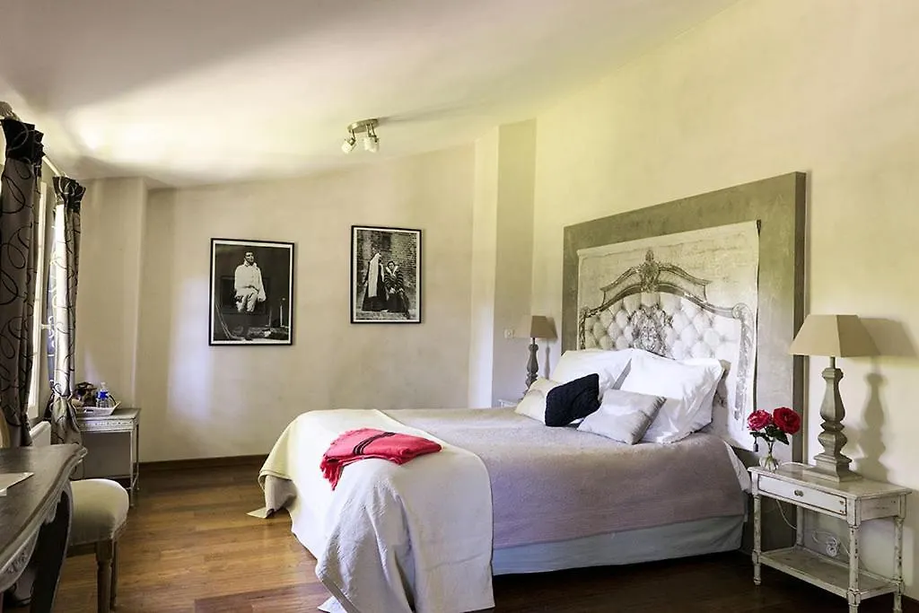 Domaine De Rhodes B&B Avignone Francia