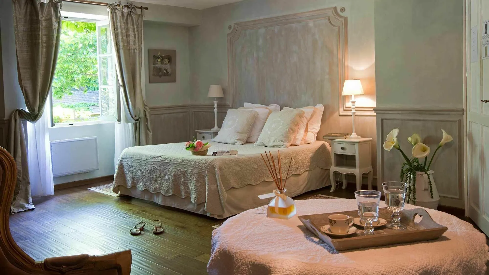 Domaine De Rhodes B&B Aviñón 3*,